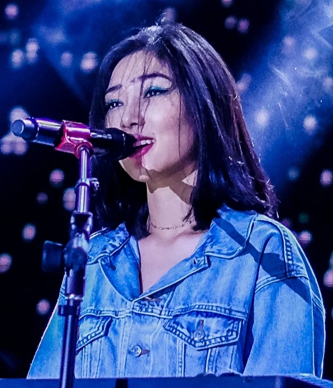 Potret Isyana Sarasvati